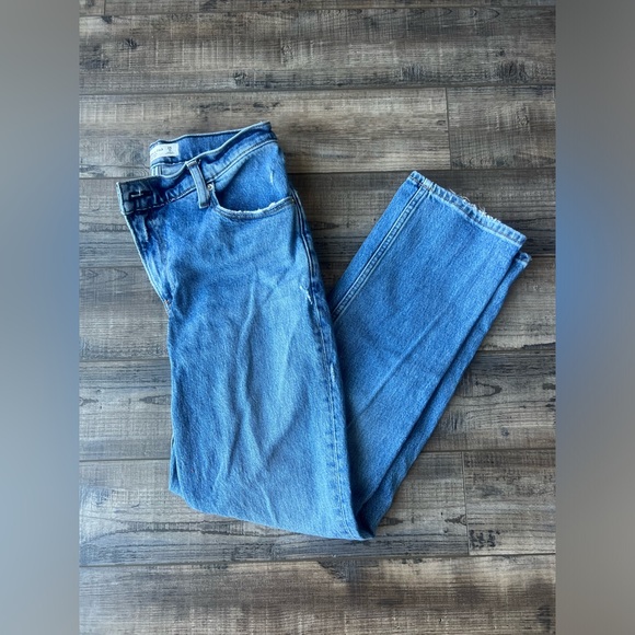 Abercrombie & Fitch - Ultra High Rise 90s Straight Jean - Size 26 Short - Picture 2 of 6
